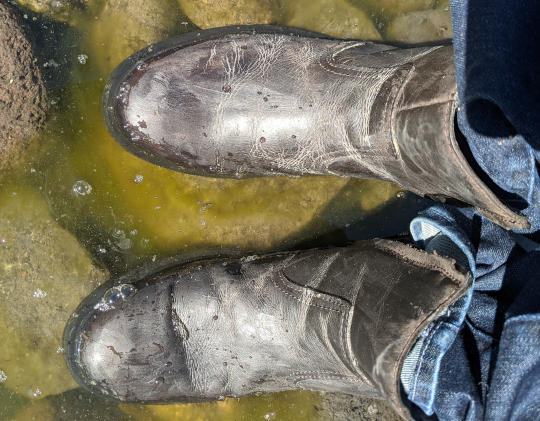 The Secret to Waterproofing Leather Gloves and Boots